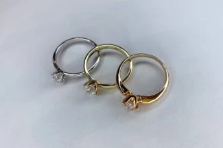 Золотые ювелирные изделия